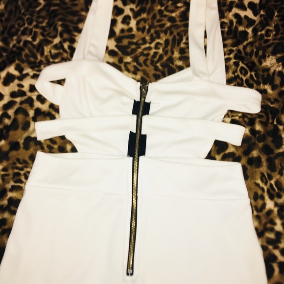 All white everything ❄️ - Picture 5 of 5